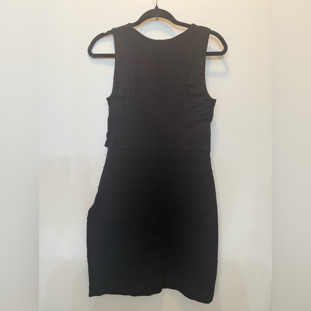 Express Black Sleeveless Dress - Size‎ M